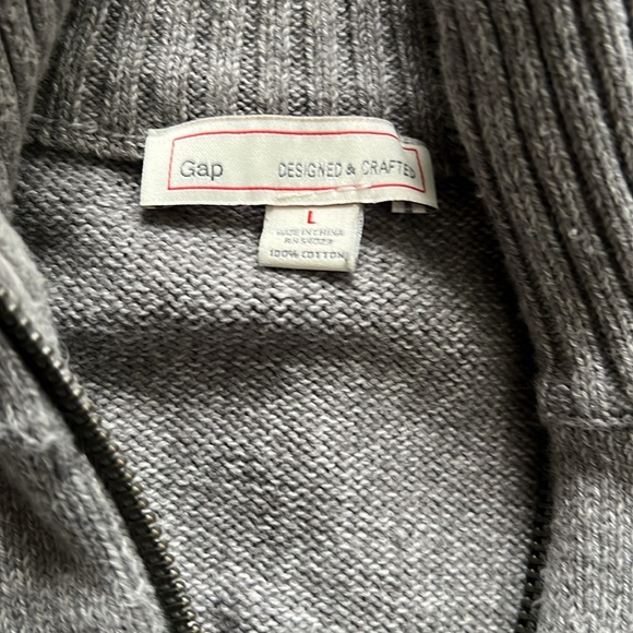 *READ DESC.* Gap Men’s Quarter Zip Up Sweater Size L - Picture 2 of 8